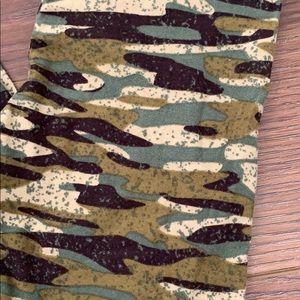 LuLaRoe Bottoms - Lularoe girls leggings LuLaRoe Bottoms - Lularoe girls leggings